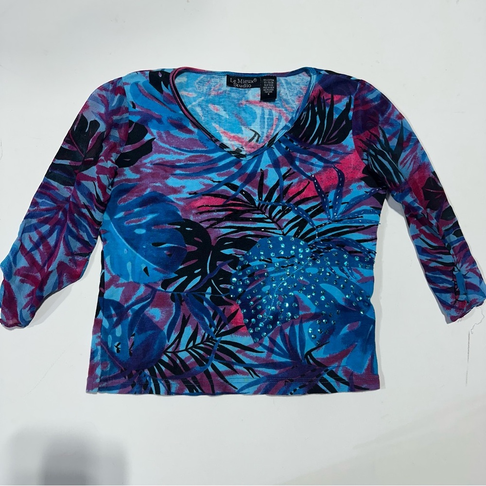 Le Meiux studio colorful floral top with sheer sleeves size S